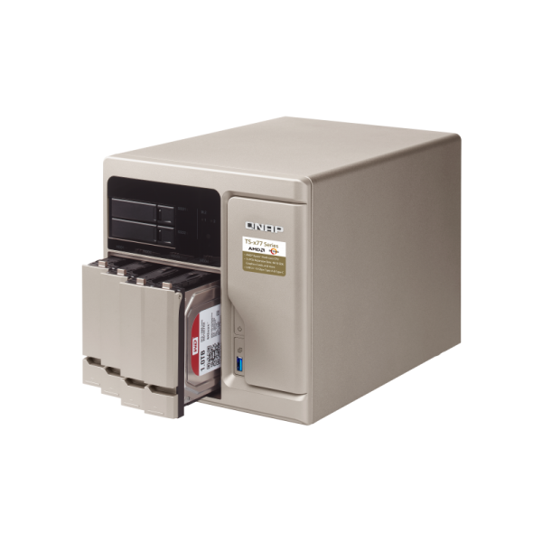 QNAP TS-677